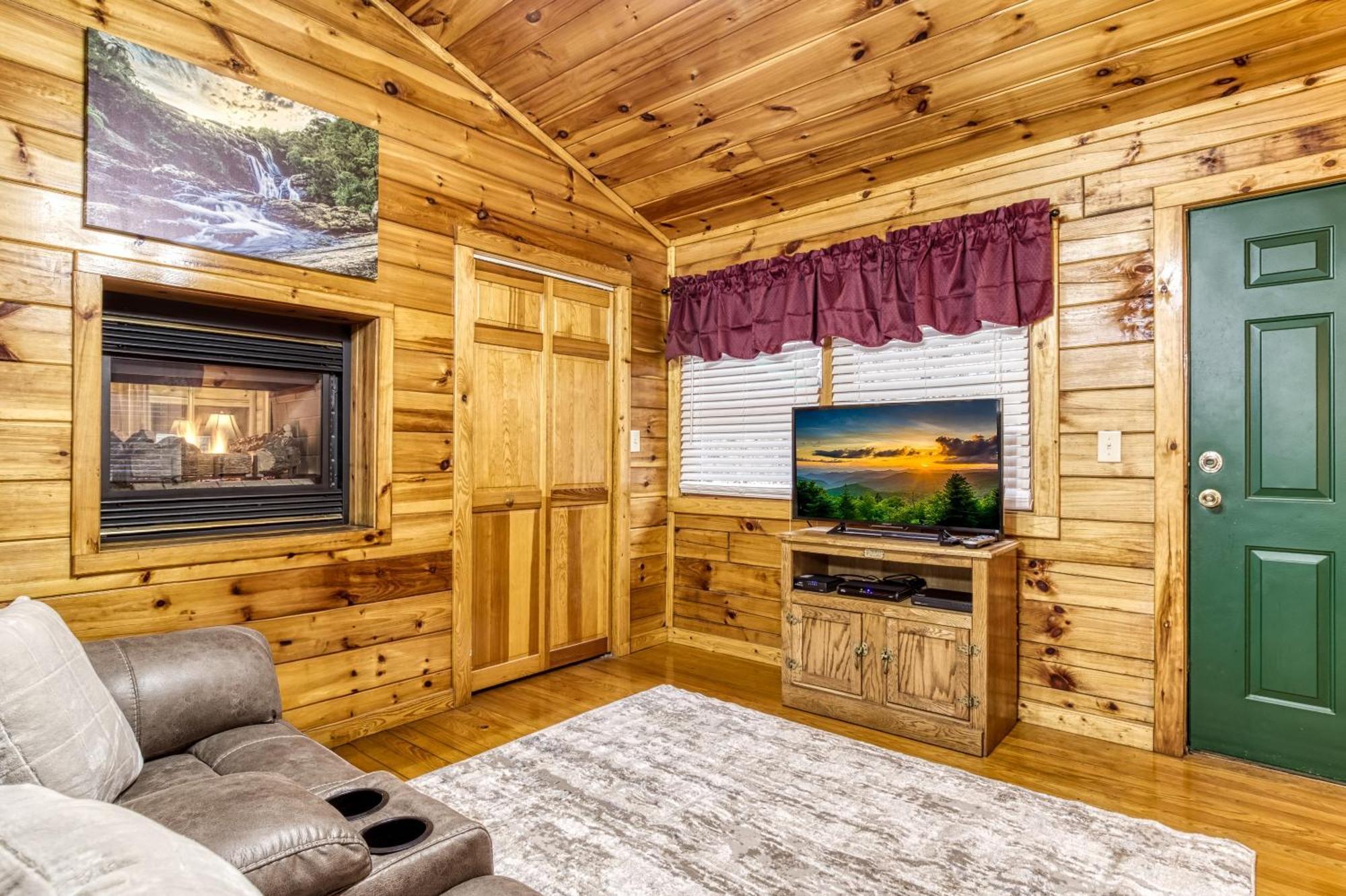 Romantic Retreat Гатлинбург Экстерьер фото